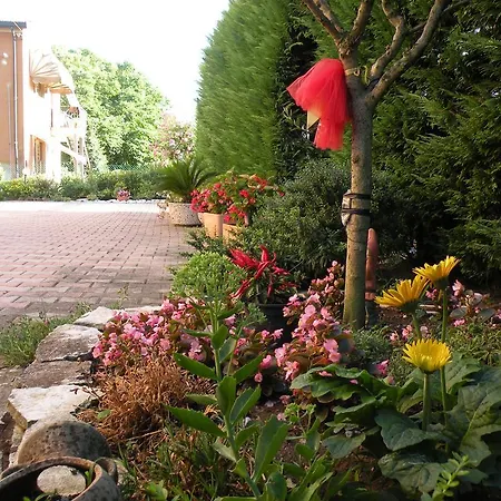 Casa Oriana 펜션 로솔리나